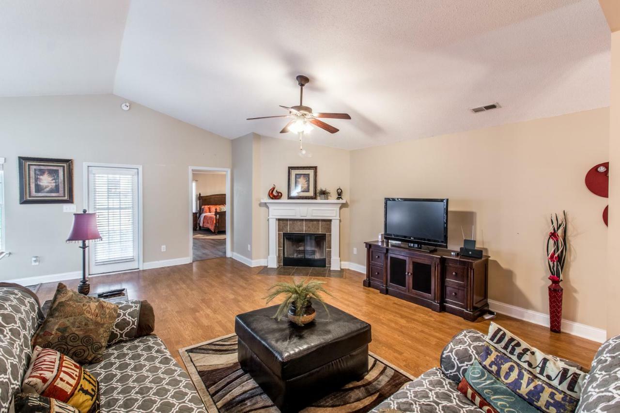 Villa Rockett! Your Sweet Home Away From Home! Huntsville Exterior foto